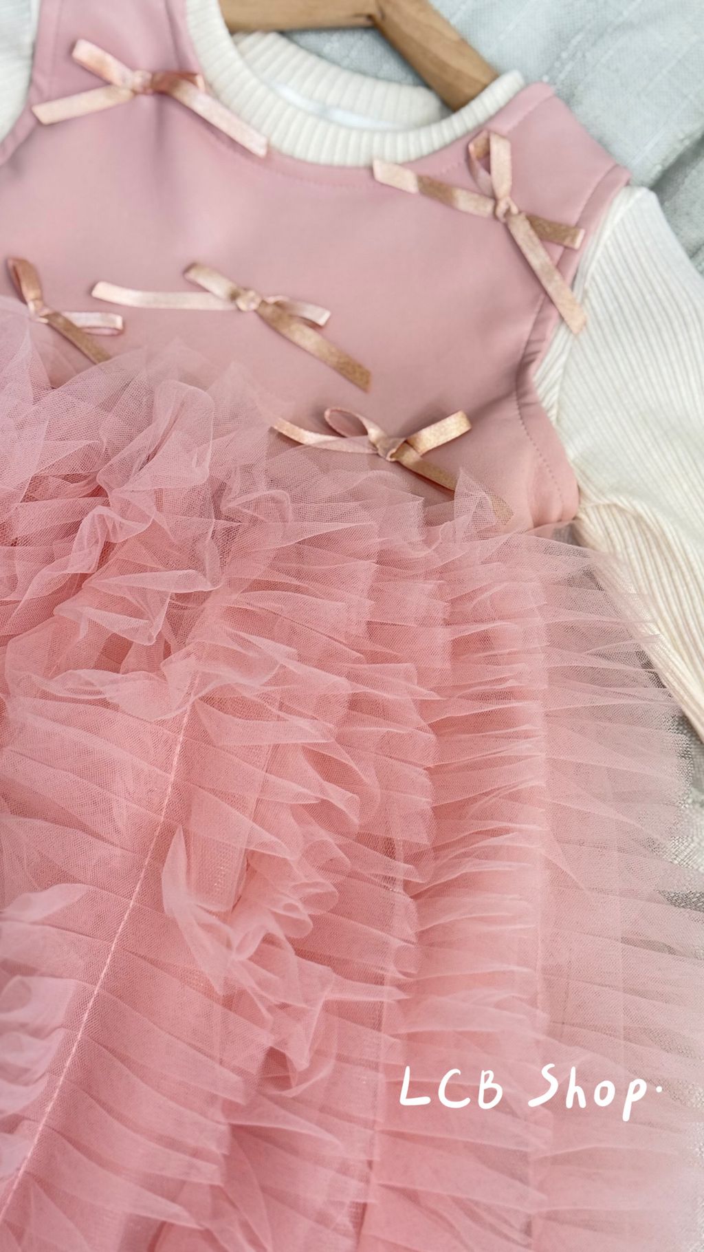 DC72C027-3806-45D1-809F-EB6B92F56A3F