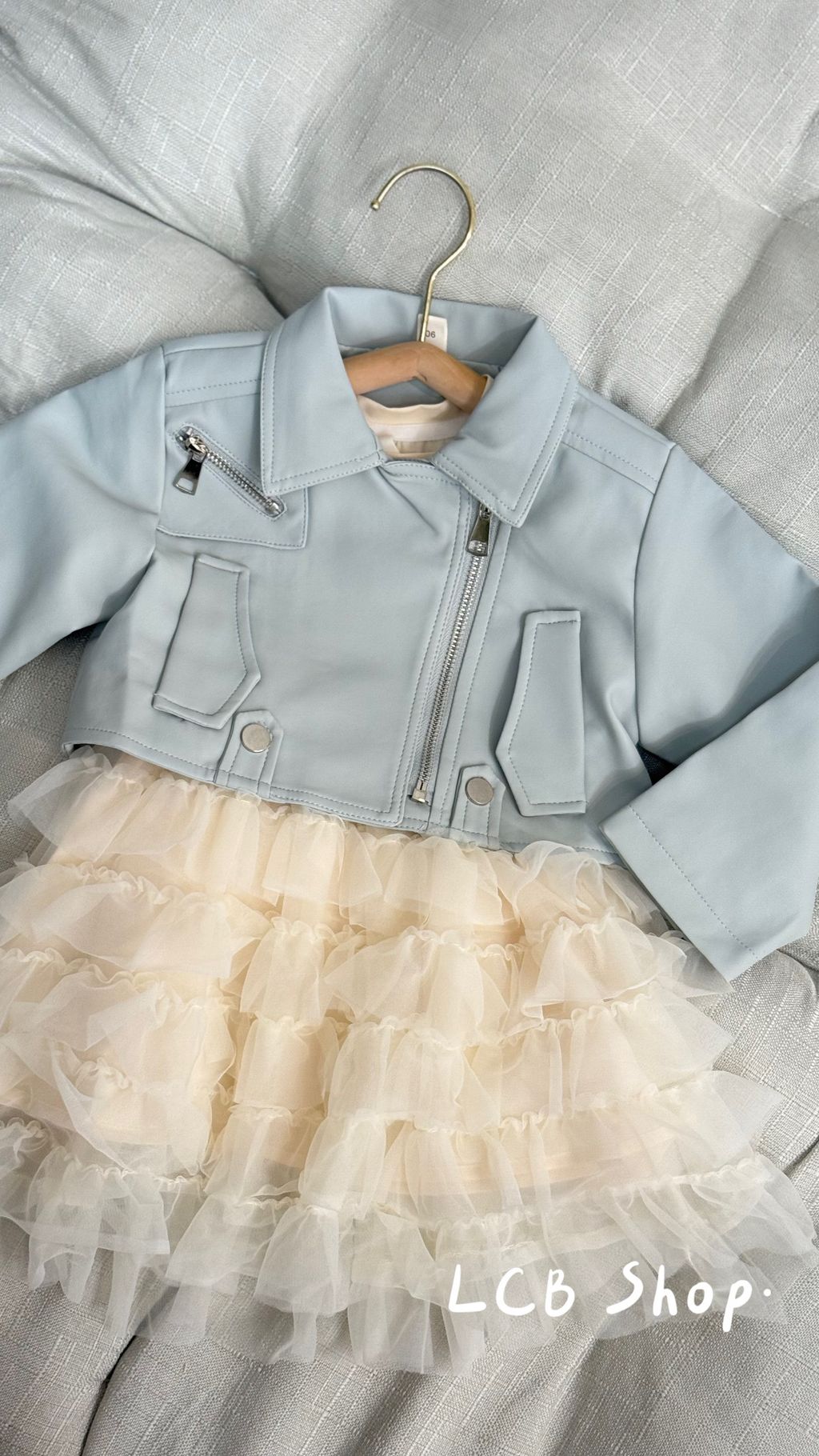 9B879B49-9353-4EF7-9057-F1134797332E