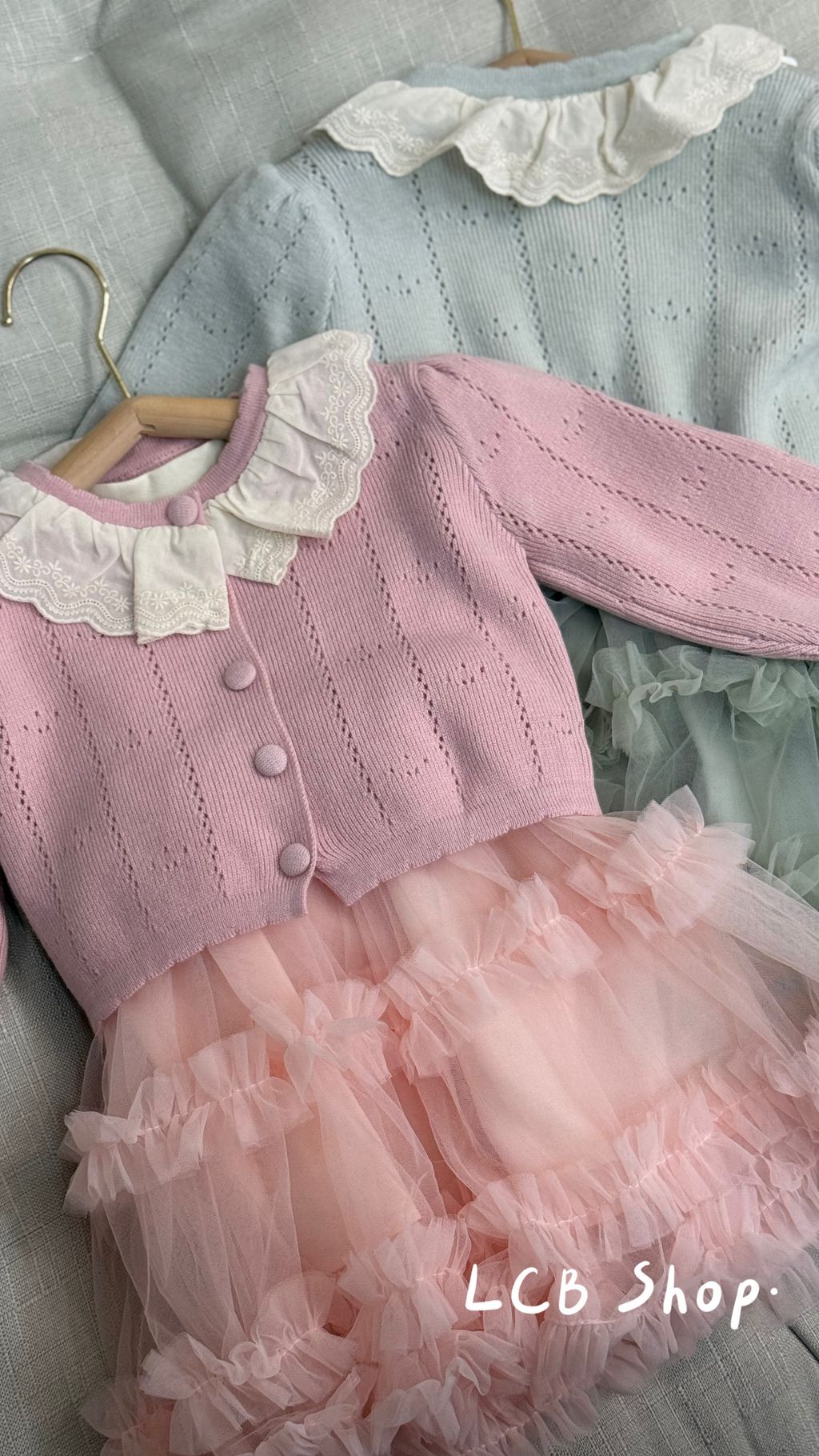 FB181728-4AC5-467A-BCBC-EE09B728D9ED