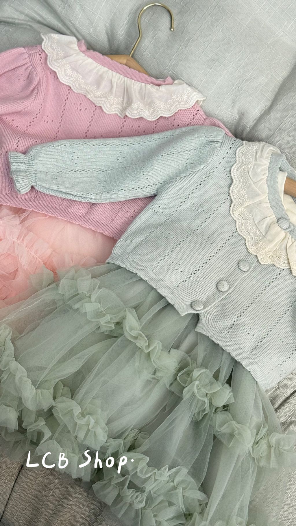 A093B5C4-DEEC-4737-AA0C-9F6DBCBC3EAD