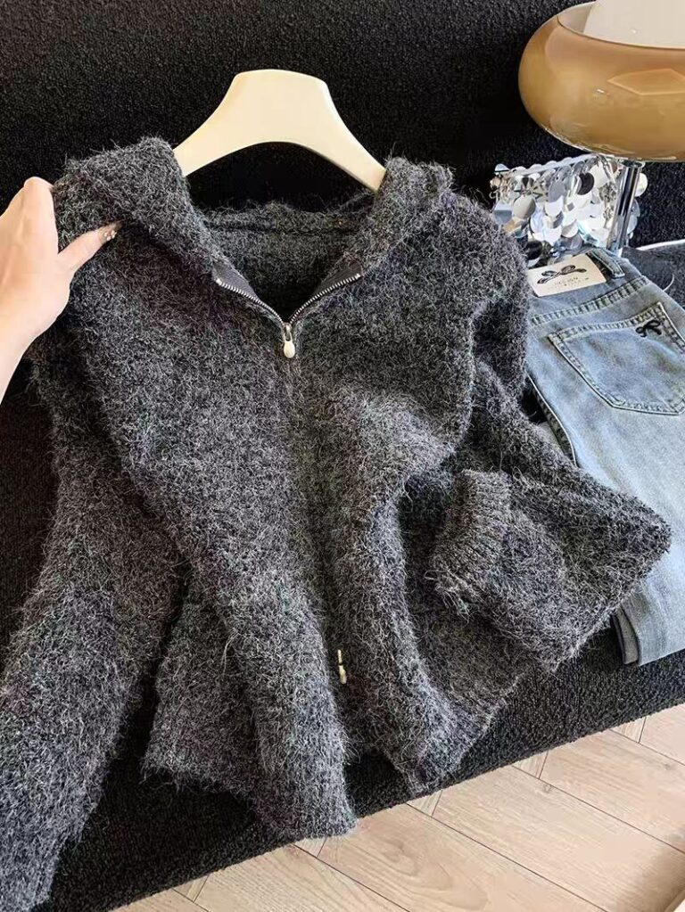 6138885555081645038-768x1023