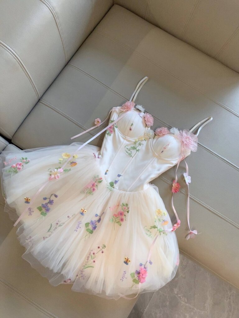 6311847586058407166-768x1024