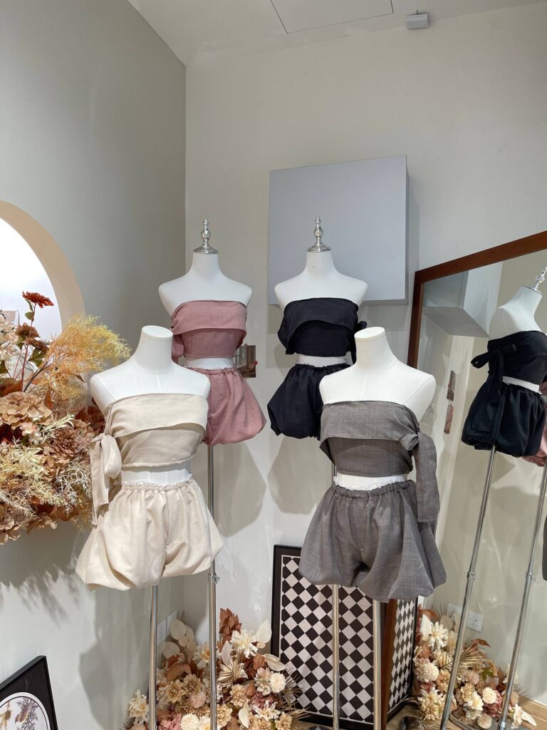 6091341705928969350-768x1024