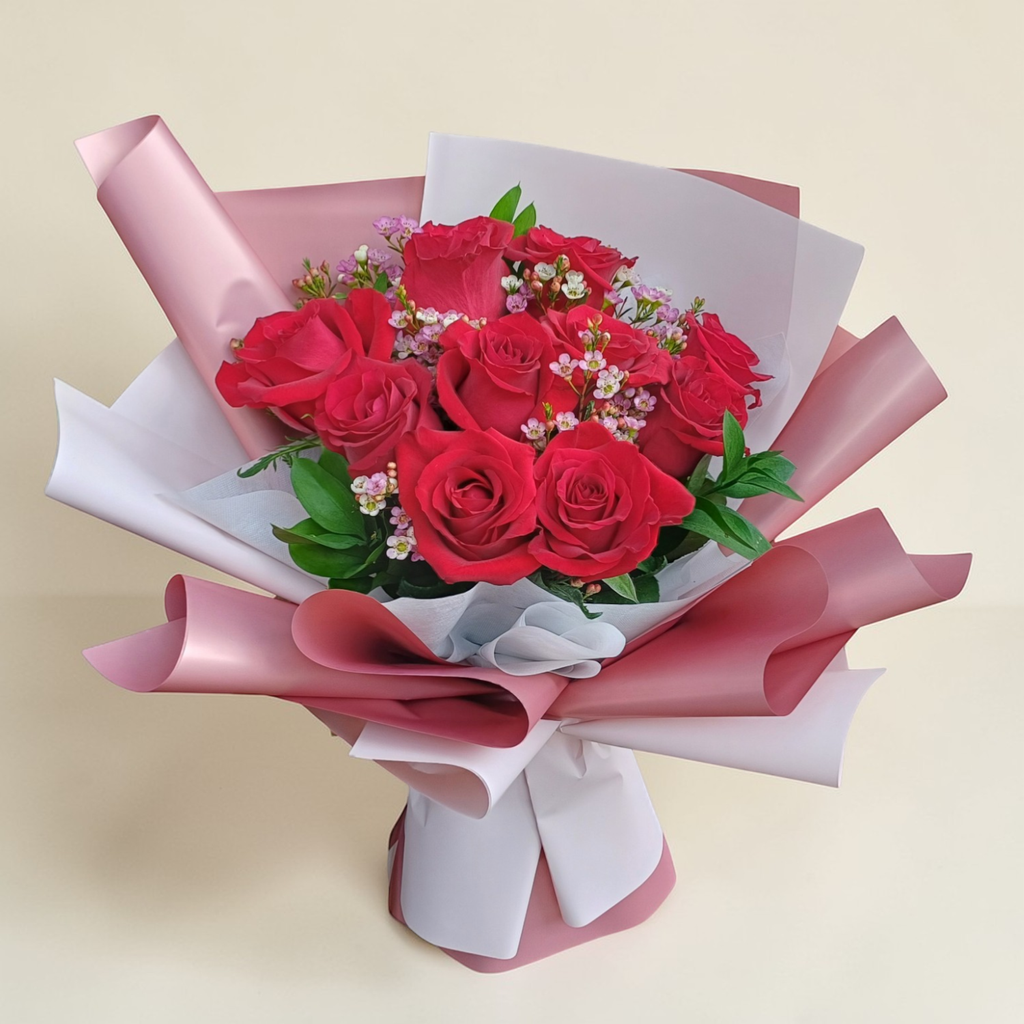 Dreamy Devotion rose hand bouquet for birthday or anniversary with delivery in Kuala Lumpur and Selangor