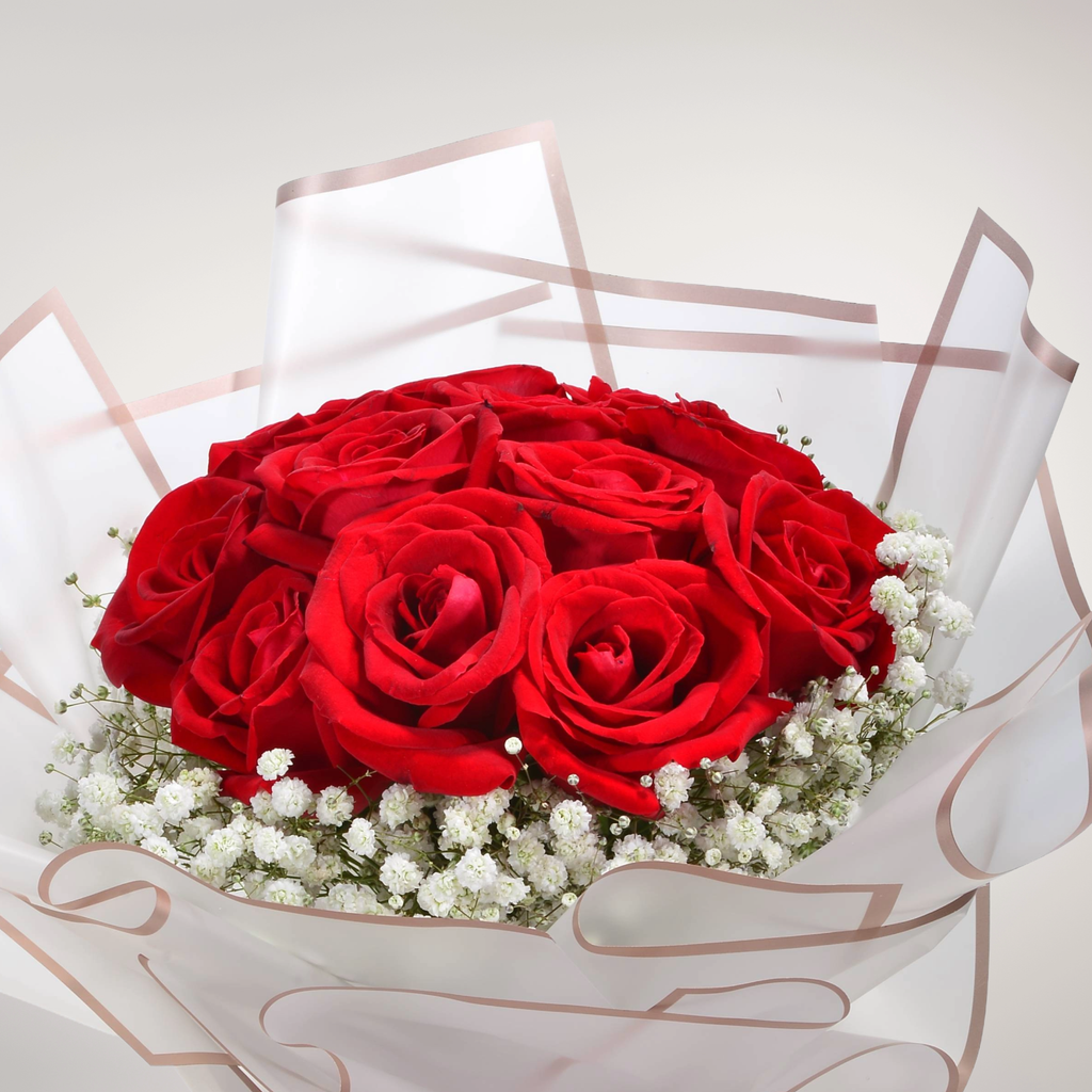 Scarlet Charm rose and baby’s breath hand bouquet for birthday or anniversary with delivery in Kuala Lumpur and Selangor