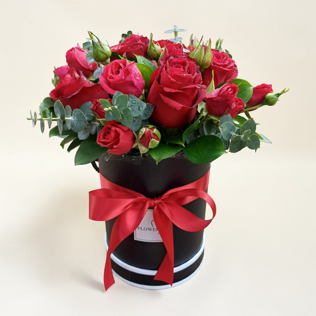 Velvet Rose Box rose and spray roses table arrangement for birthday or anniversary with delivery in Kuala Lumpur and Selangor