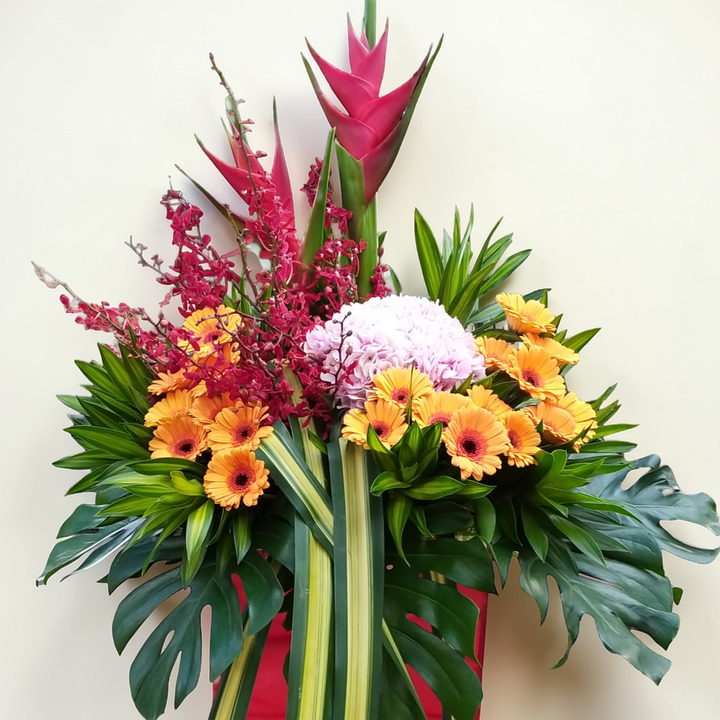 Radiant Achievement crab claw and orchid grand opening stand with delivery in Kuala Lumpur and Selangor