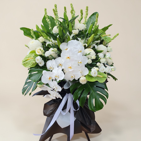 Peaceful Horizon condolence and funeral flowers sympathy stand with delivery in Kuala Lumpur and Selangor