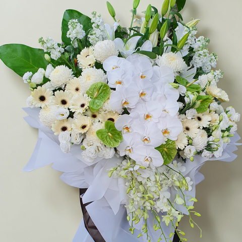 Heavenly Grace condolence and funeral flowers sympathy stand with delivery in Kuala Lumpur and Selangor
