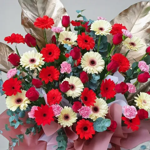 Victory Garden rose and carnation grand opening stand with delivery in Kuala Lumpur and Selangor