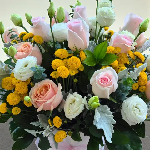 Blossom Haven Roses, Eustoma, Calimero, Eucalyptus and Dusty Miller table arrangement for birthday or anniversary with delivery in KL and Selangor