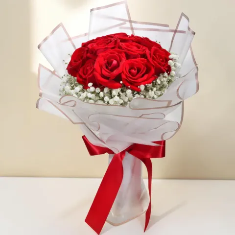 Scarlet Charm rose and baby’s breath hand bouquet for birthday or anniversary with delivery in Kuala Lumpur and Selangor