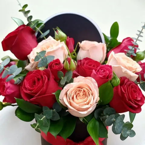 Timeless Rose Box rose and spray roses table arrangement for birthday or anniversary with delivery in Kuala Lumpur and Selangor