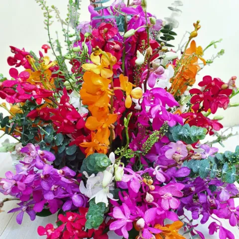Garden Elegance orchid table arrangement for birthday or anniversary with delivery in Kuala and Selangor