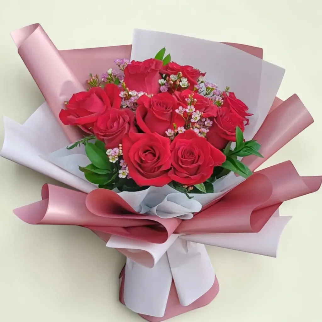 Dreamy Devotion rose hand bouquet for birthday or anniversary with delivery in Kuala Lumpur and Selangor