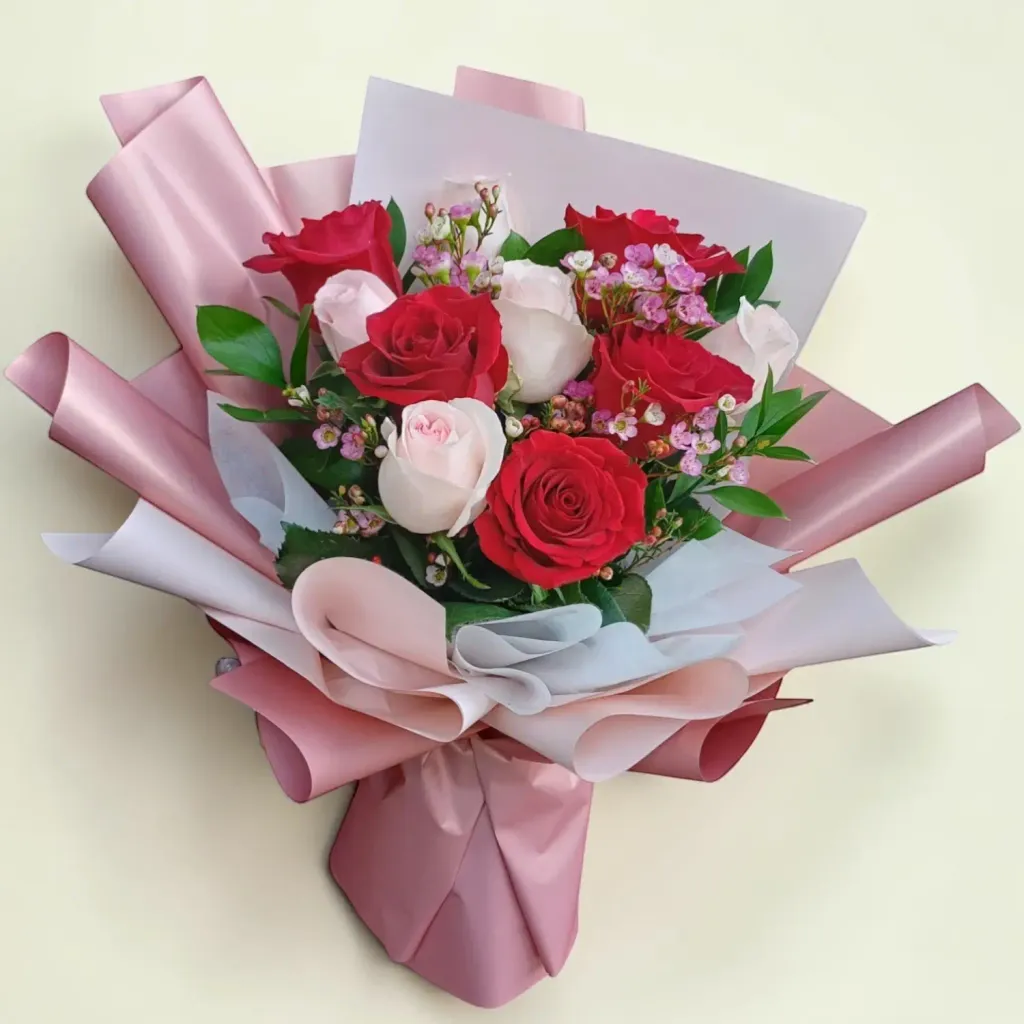 Dreamy Devotion rose hand bouquet for birthday or anniversary with delivery in Kuala Lumpur and Selangor