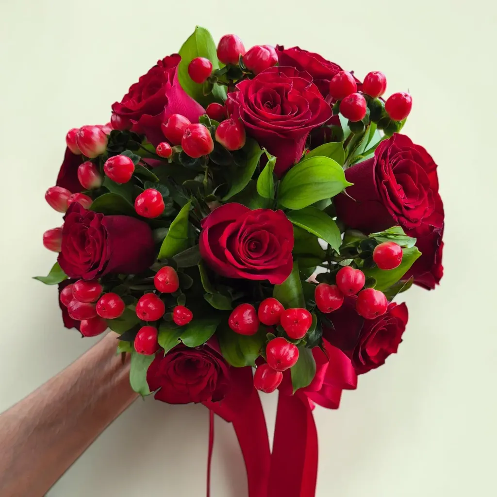 Whispering Romance rose, berries and ruscus hand bouquet for bridal and wedding with delivery in KL and Selangor