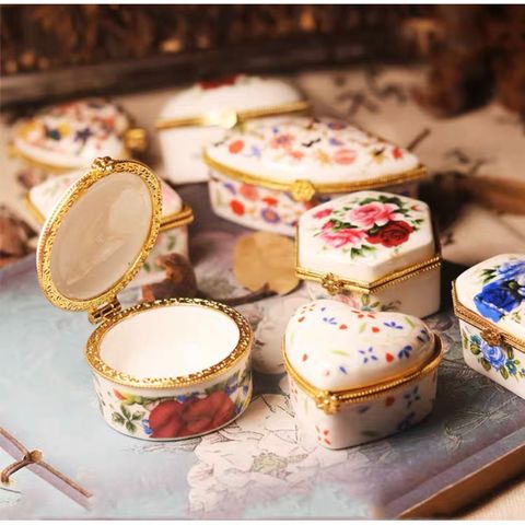 tw-11134207-23020-sgf59y86eknv29