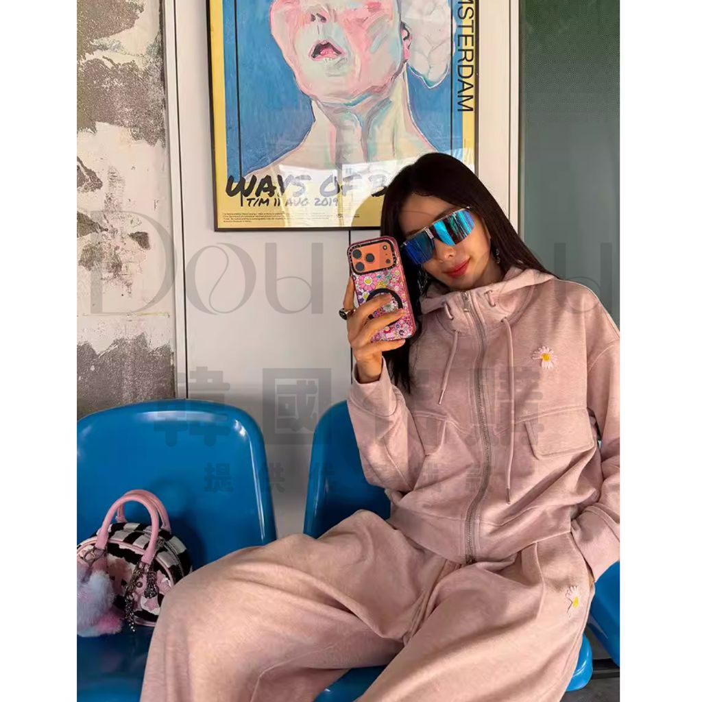 tw-11134207-820l9-mlghio01n1fz8f