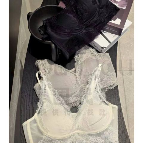 tw-11134207-820lh-mlkt2bhbpc0001