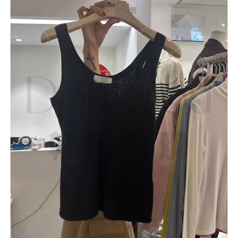 tw-11134207-820l5-mlnpydoqs1dvb5