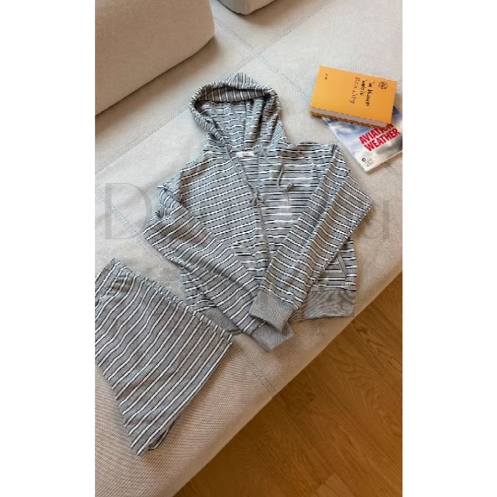 tw-11134207-820lh-mlqlycw0vaq7bb