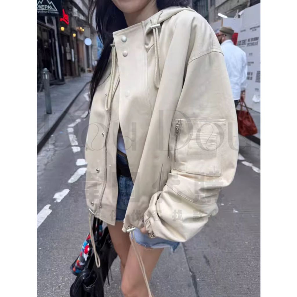 tw-11134207-820lb-mluji1xbemfc8a