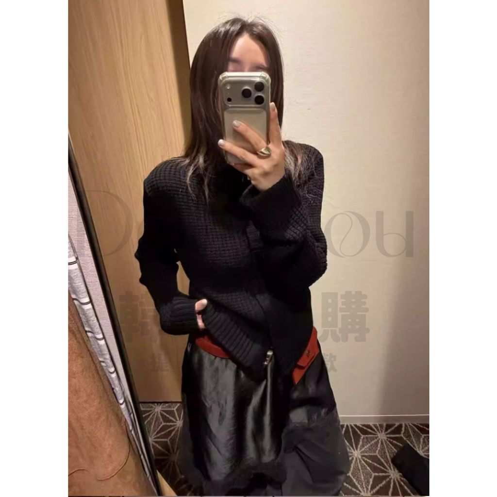 tw-11134207-820l4-mlwae79lo1s0e7