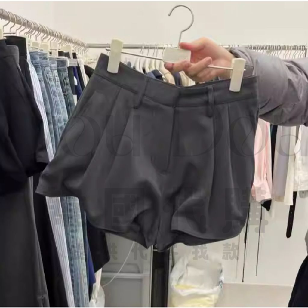 tw-11134207-820l4-mlzpmejjsuf8c1