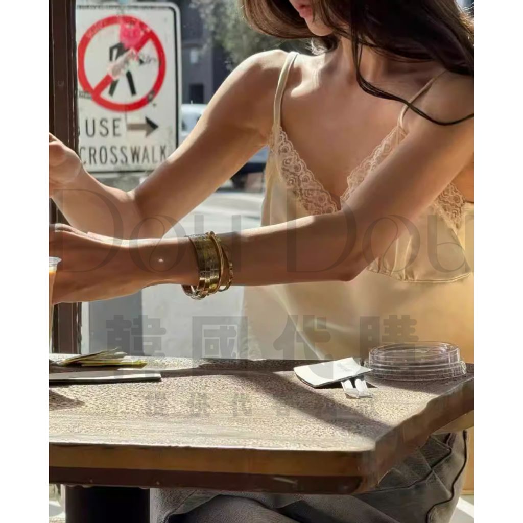 tw-11134207-820l4-mlyywtle6xa973