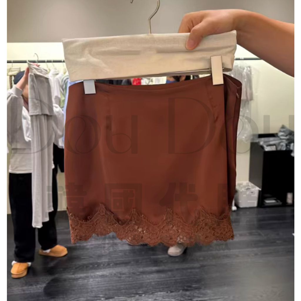 tw-11134207-820la-mm0ikk4lux372c