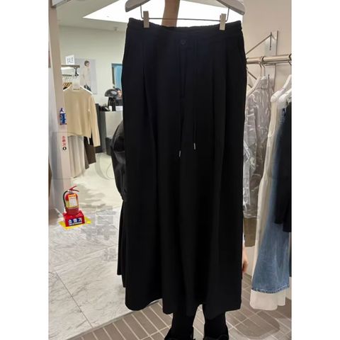 tw-11134207-820lc-mm0ipgzrtzia27