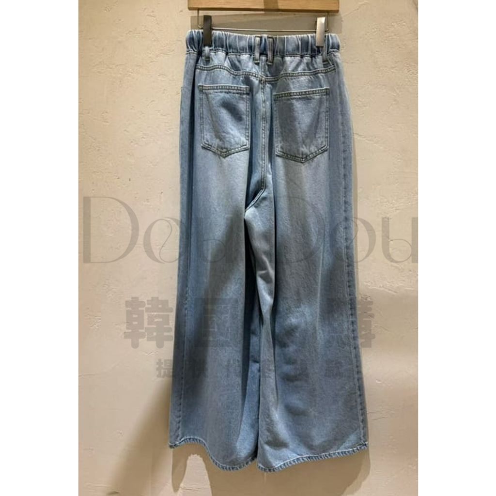 tw-11134207-820lg-mm4u7e2yxb0vbc