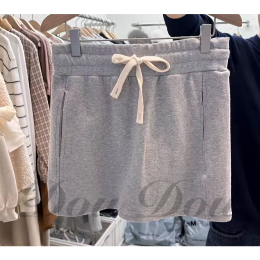 tw-11134207-820l9-mmby4s0zlekof2