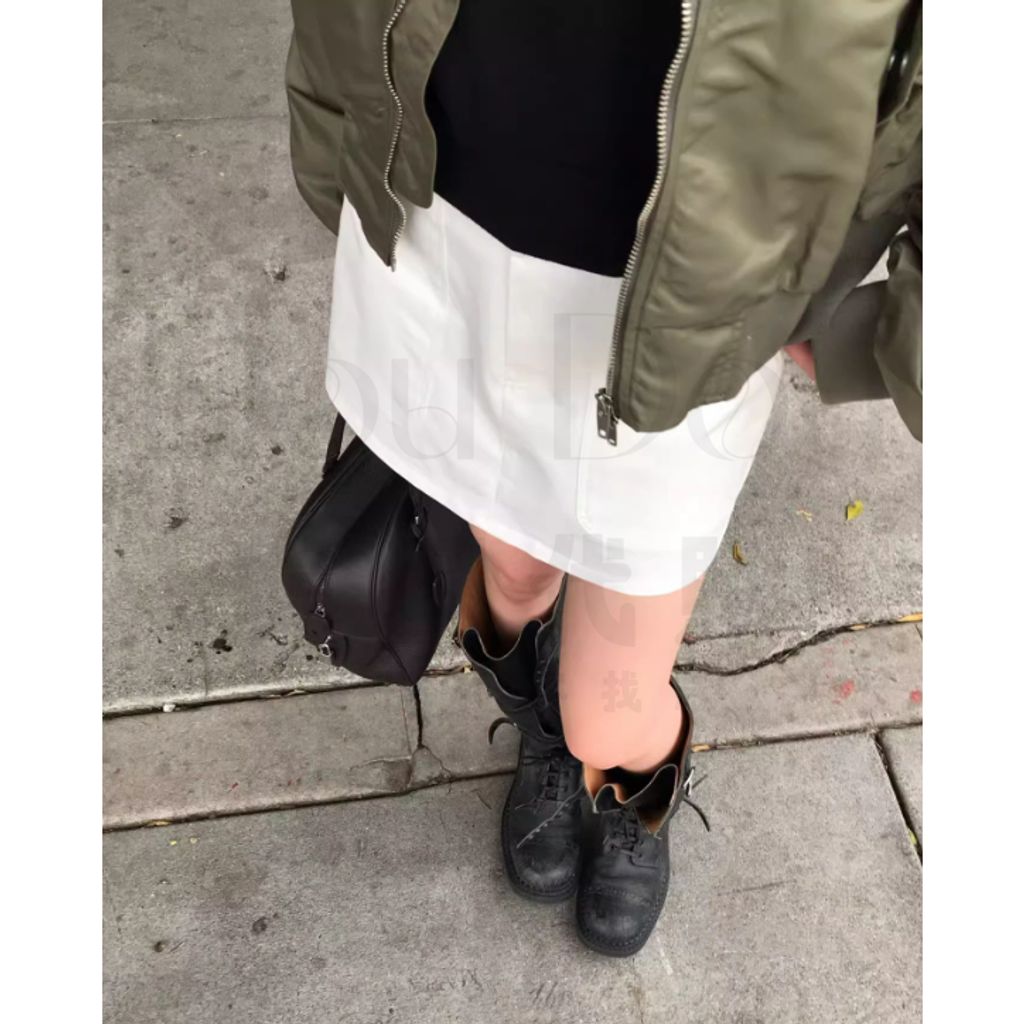 tw-11134207-820lc-mmkgb889jnr89b