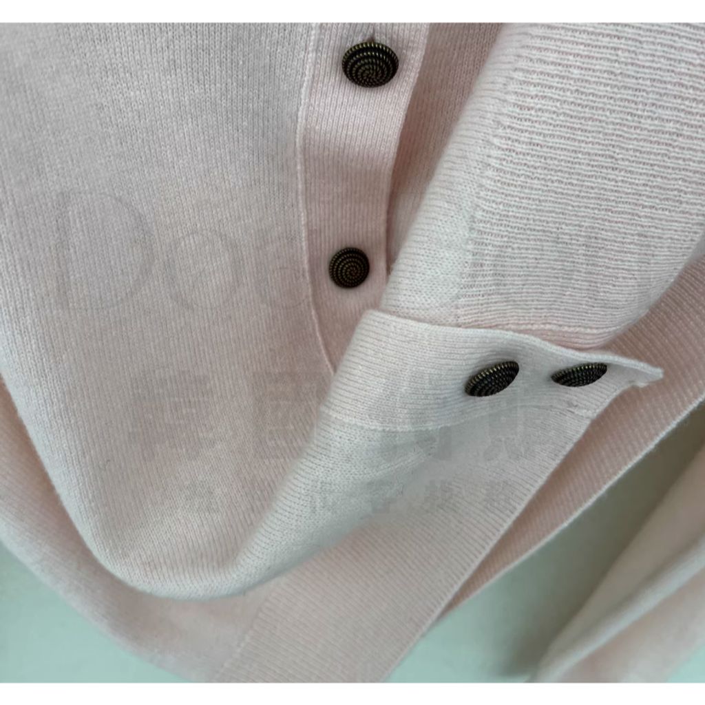 tw-11134207-820la-mmls97ivy5mu3c