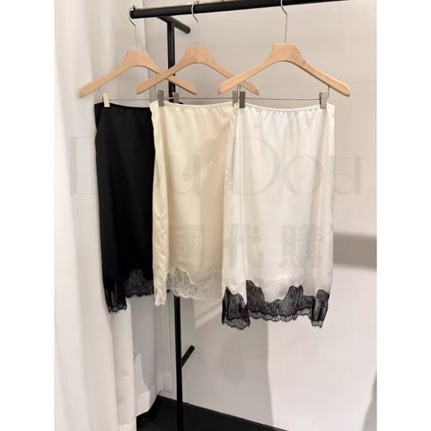 tw-11134207-820l4-mmkmjzekx1514b