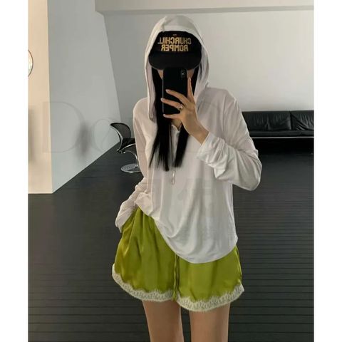 tw-11134207-820lg-mmngepbl56a075