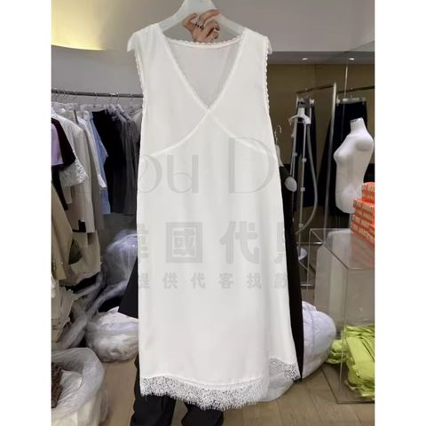 tw-11134207-820le-mmq3wtpiw3k82a