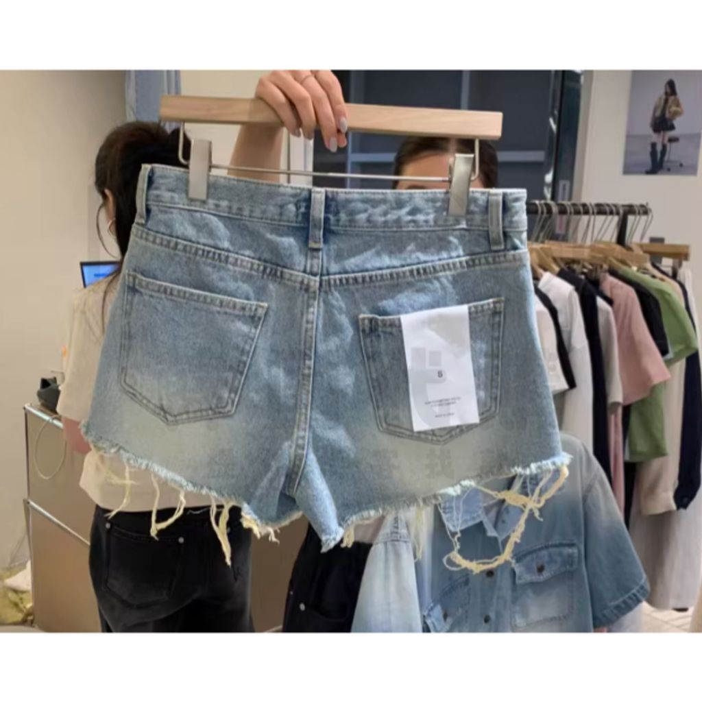 tw-11134207-820lf-mn048wyi42kicb