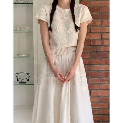 tw-11134207-820la-mn4k3p1ykn463c