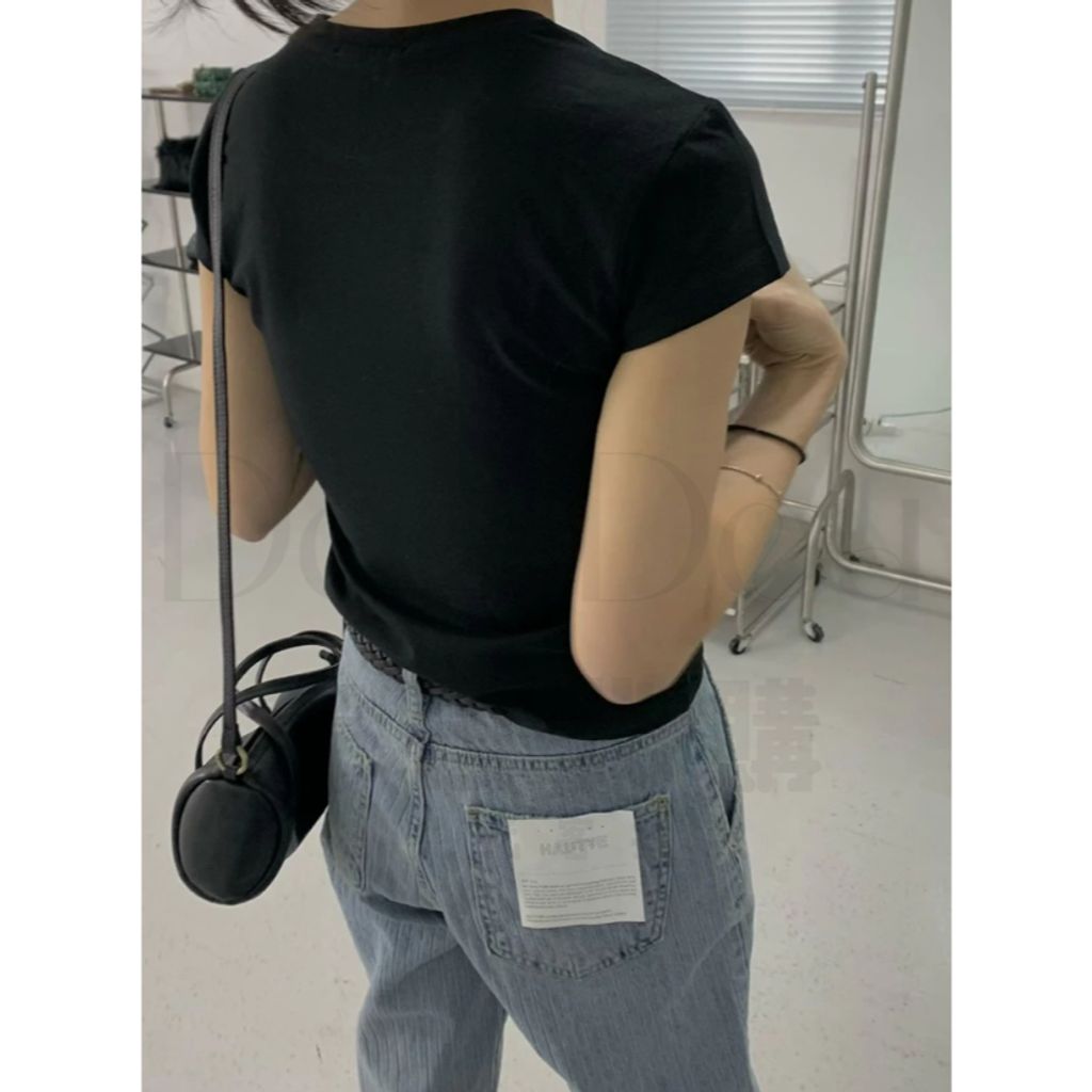 tw-11134207-820l7-mnlj5z4rs5xi0e