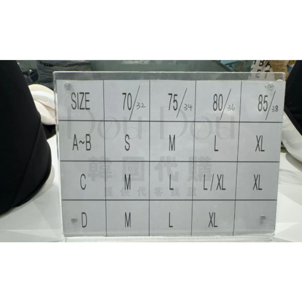 tw-11134207-820la-mo5jexsawlqb43