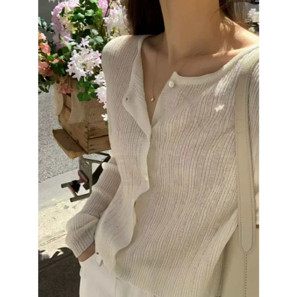 tw-11134207-820l9-moe4lwi63fnz7e