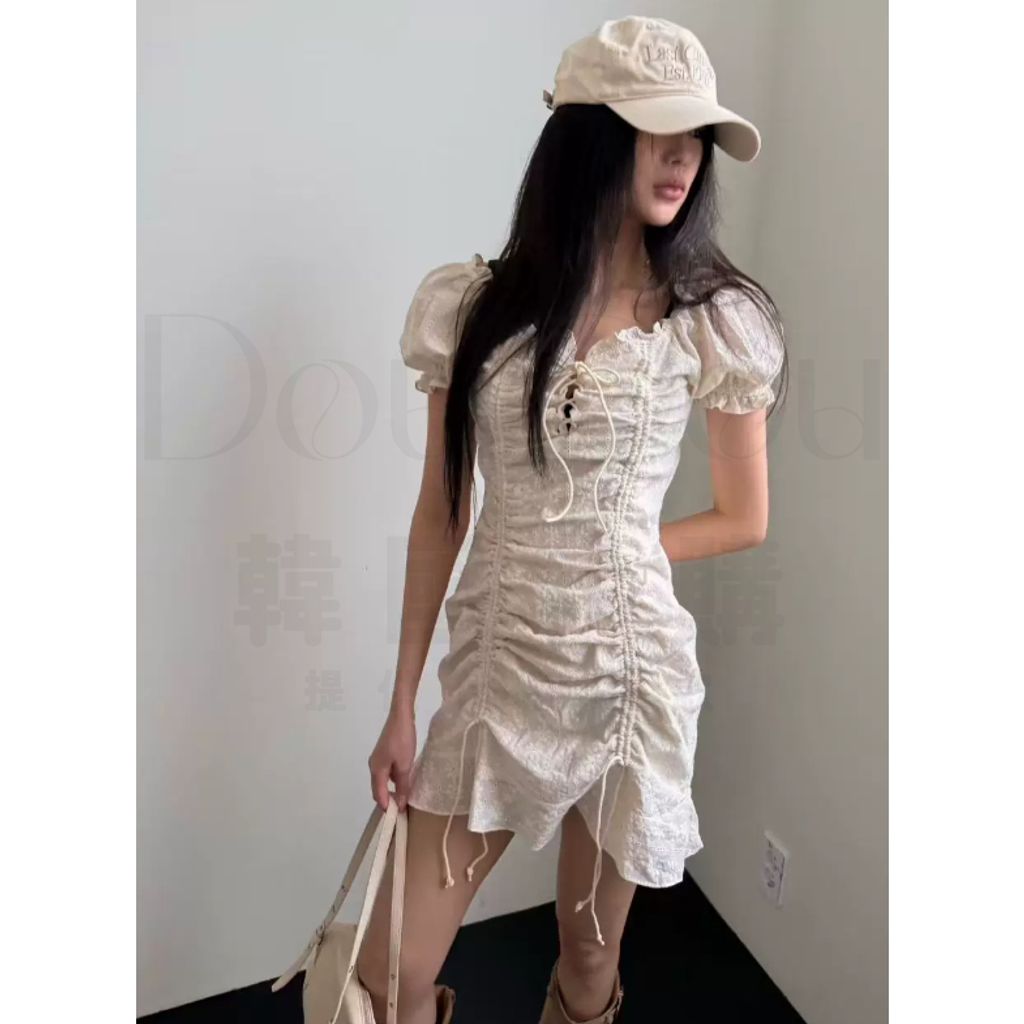 tw-11134207-820l8-moj2yba1ayv606