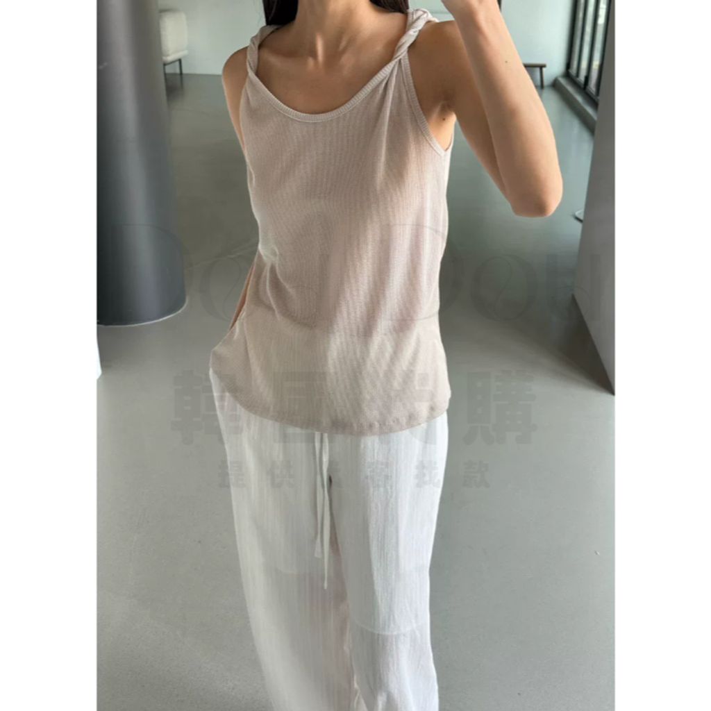 tw-11134207-820l4-momcf17ybqbv2f