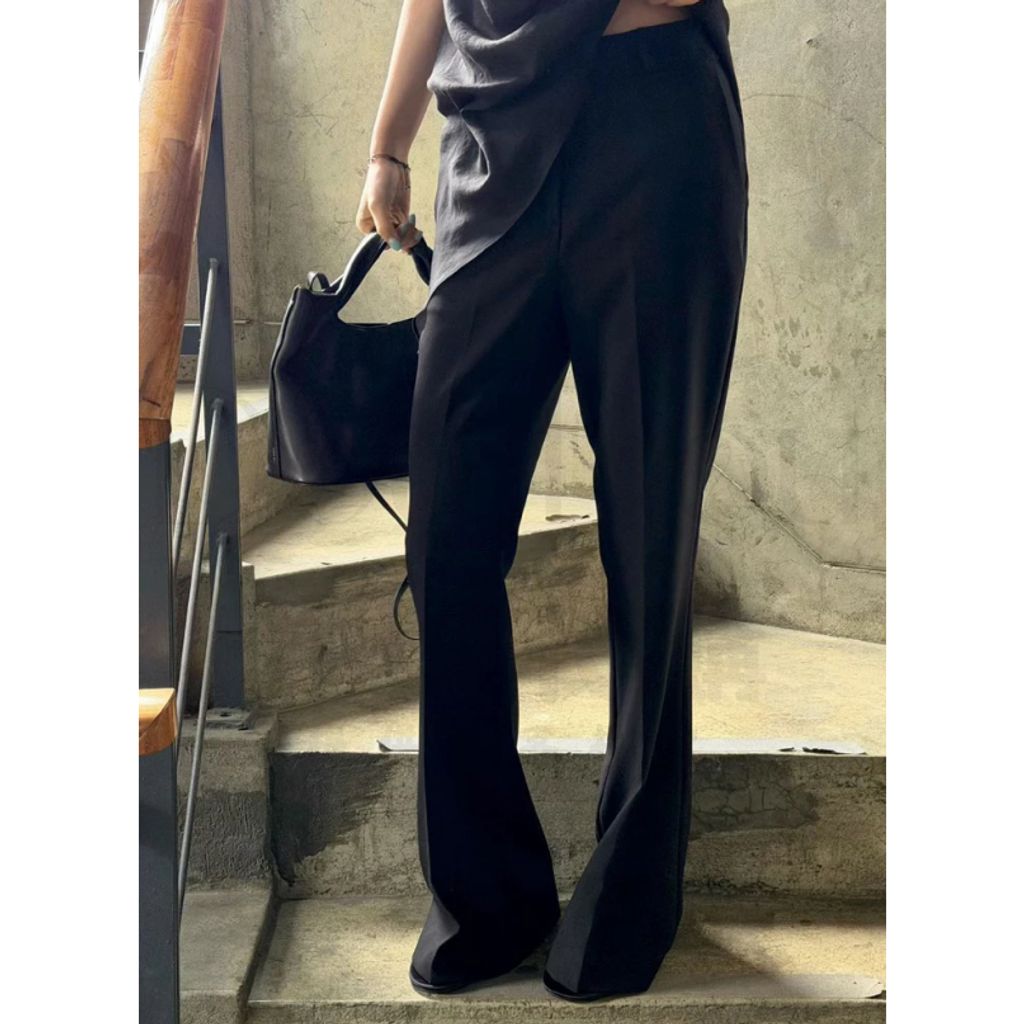 tw-11134207-820le-motto4qjlbf0cb
