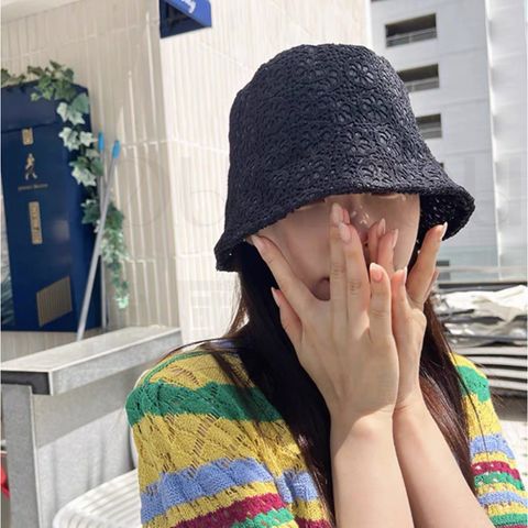 tw-11134207-820lc-moy1cjp41udr1b