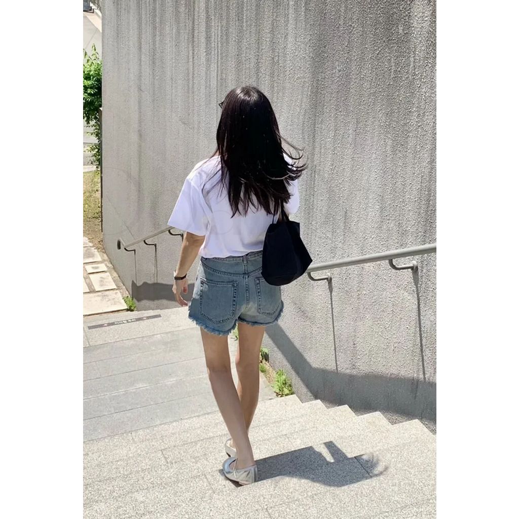 tw-11134207-820le-moy7nse0zwnf0e