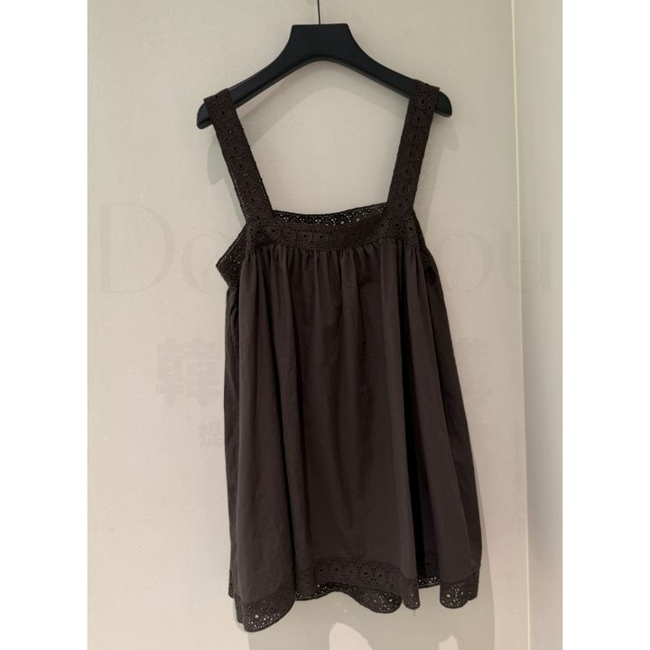 tw-11134207-820la-mpz61nj73ugw0b